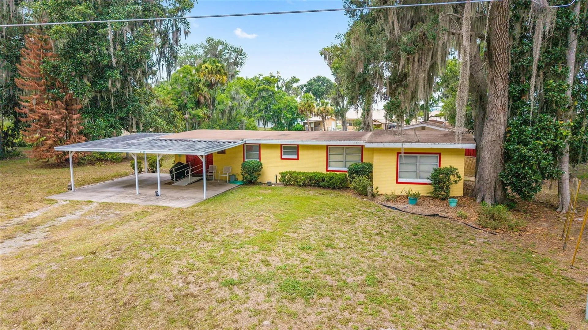 2345 Cr 453 Lake Panasoffkee FL 33538