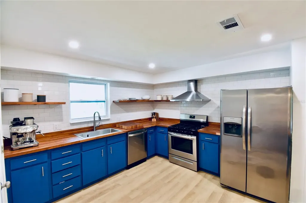 2000 SW 11th Terrace Gainesville FL 32601