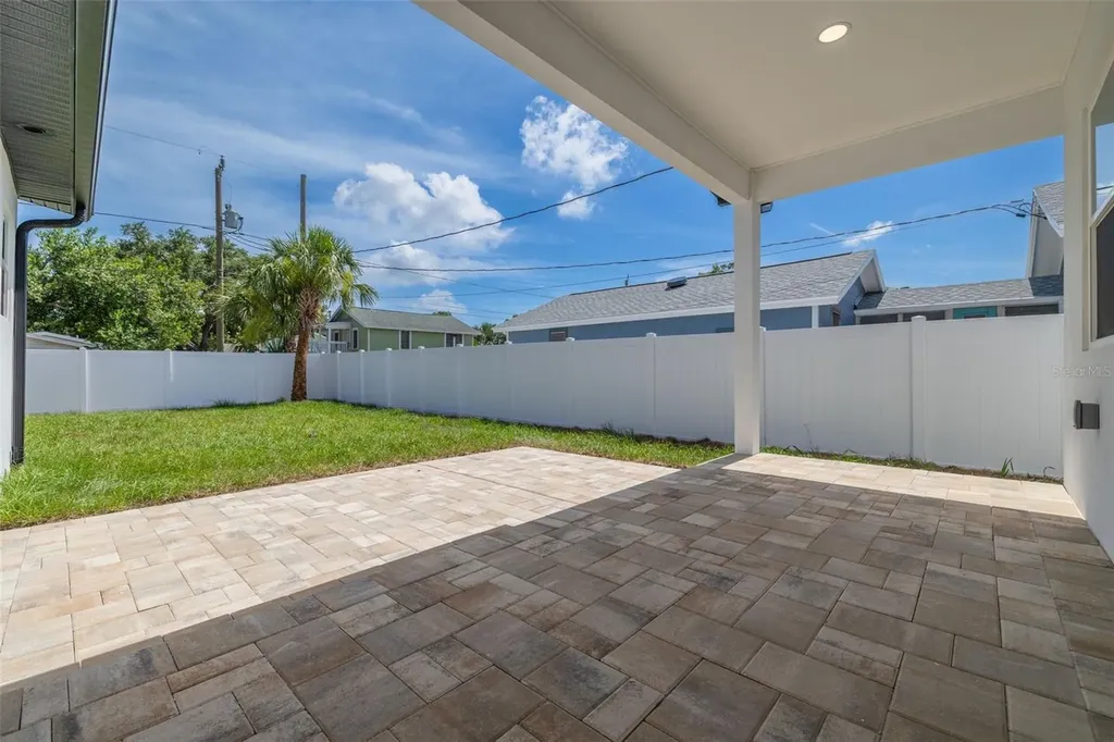 3544 4th Avenue N St Petersburg FL 33713