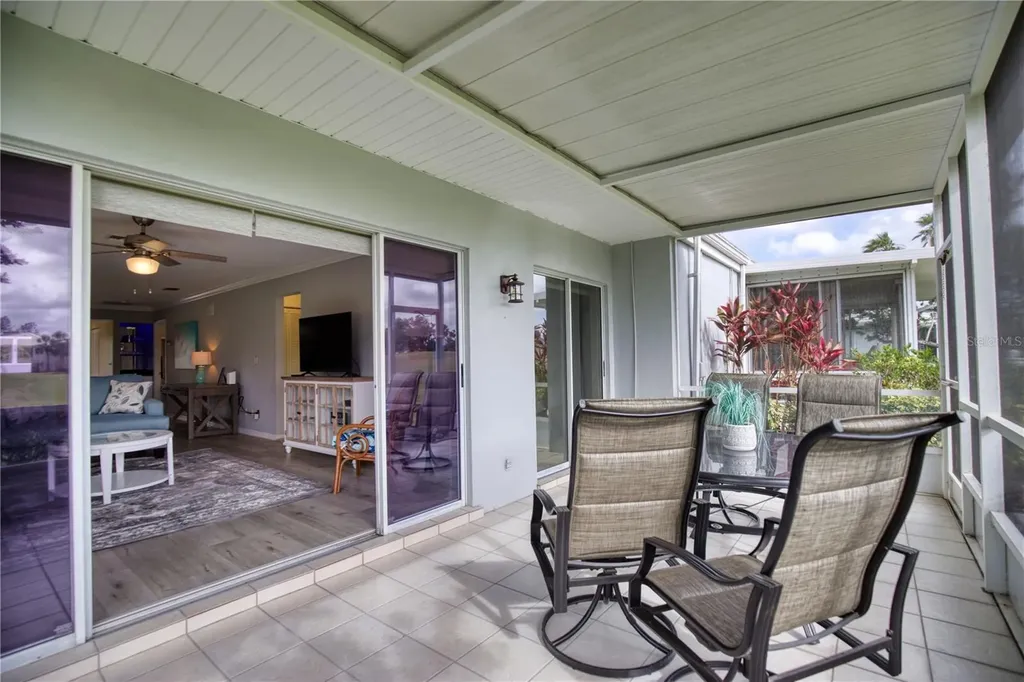 208 Cerromar Way S Venice FL 34293