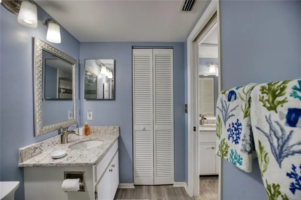 208 Cerromar Way S Venice FL 34293