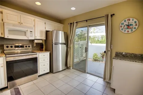 208 Cerromar Way S Venice FL 34293