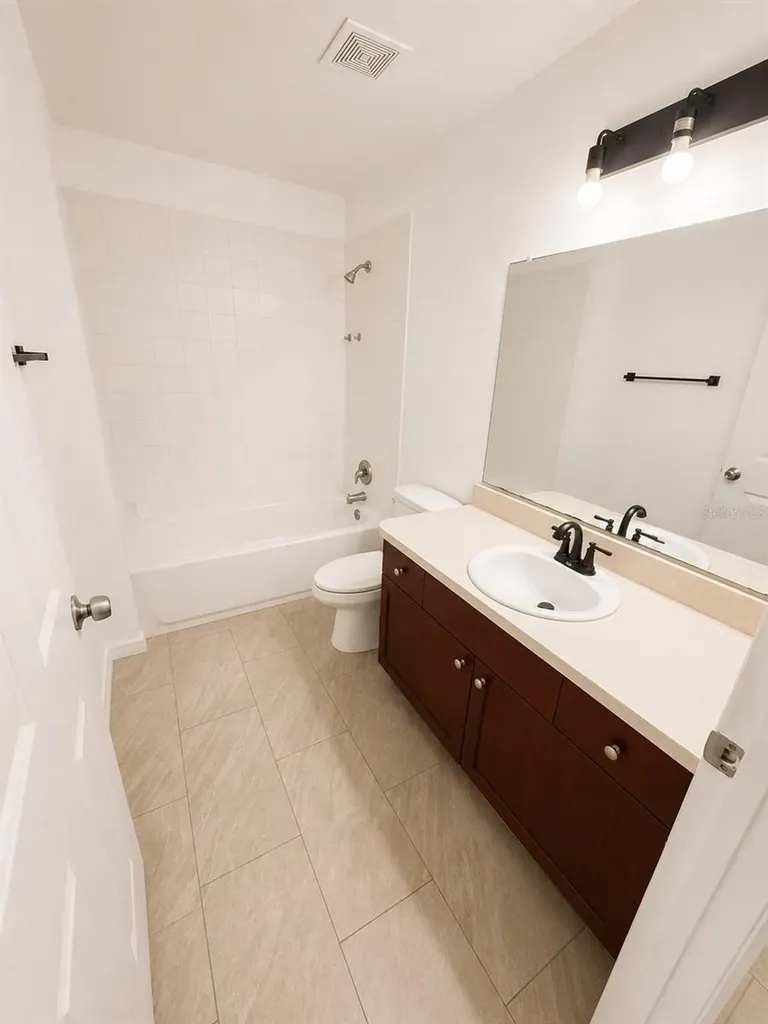 3019-3019 Walnut Court Leesburg FL 34748