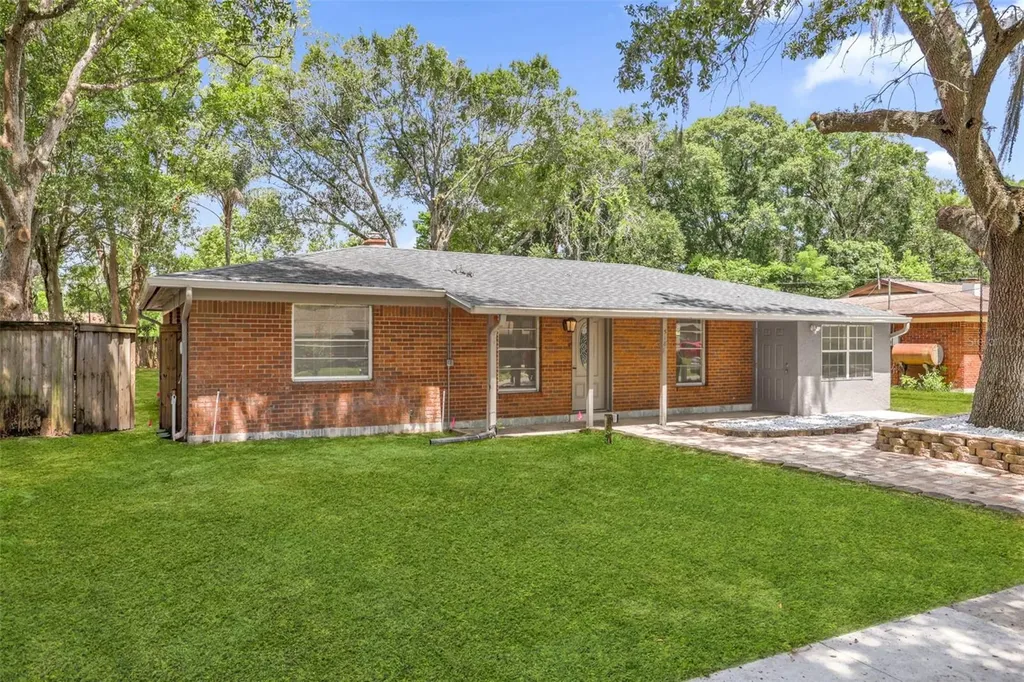 518 Lavon Drive Altamonte Springs FL 32701