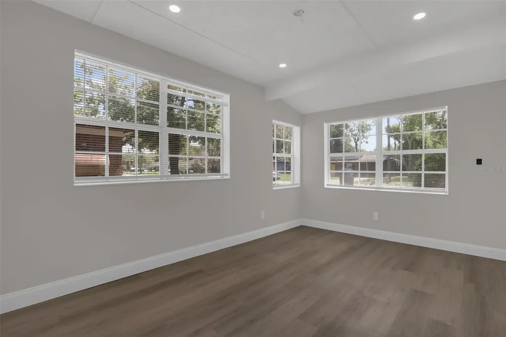 518 Lavon Drive Altamonte Springs FL 32701