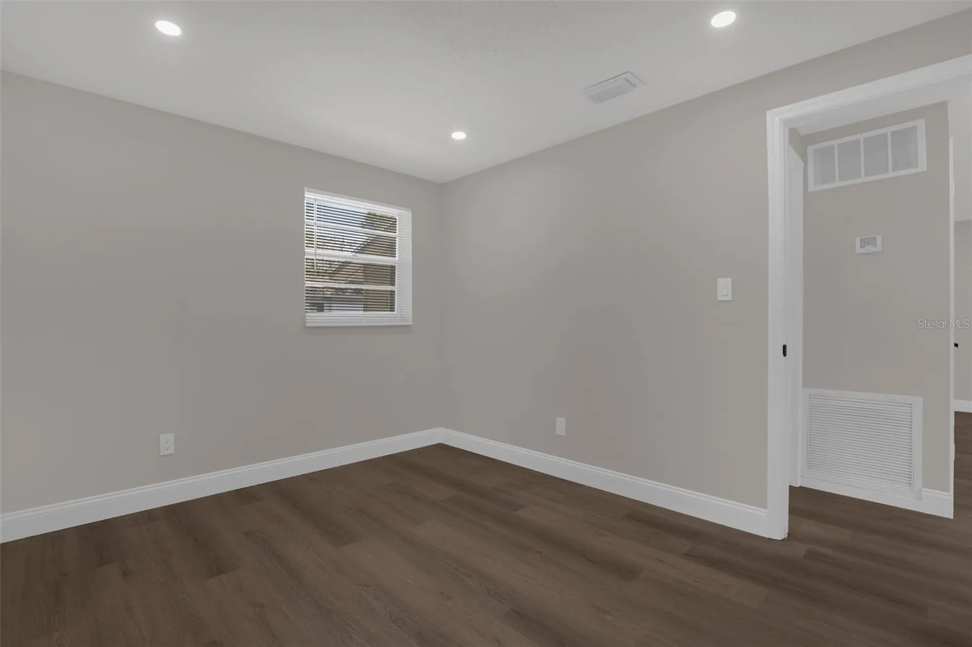 518 Lavon Drive Altamonte Springs FL 32701