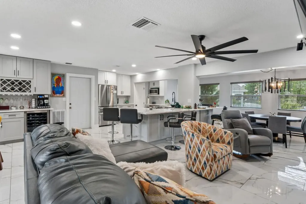 6245 Warren Avenue New Port Richey FL 34653
