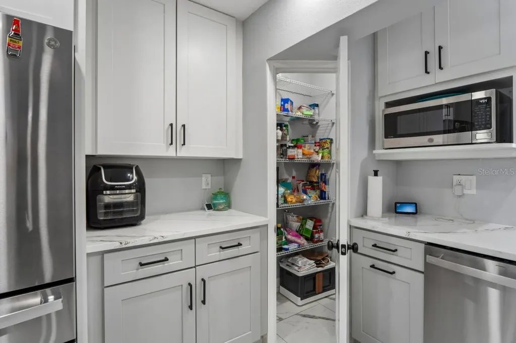 6245 Warren Avenue New Port Richey FL 34653