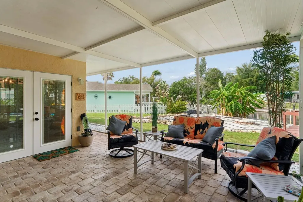 6245 Warren Avenue New Port Richey FL 34653