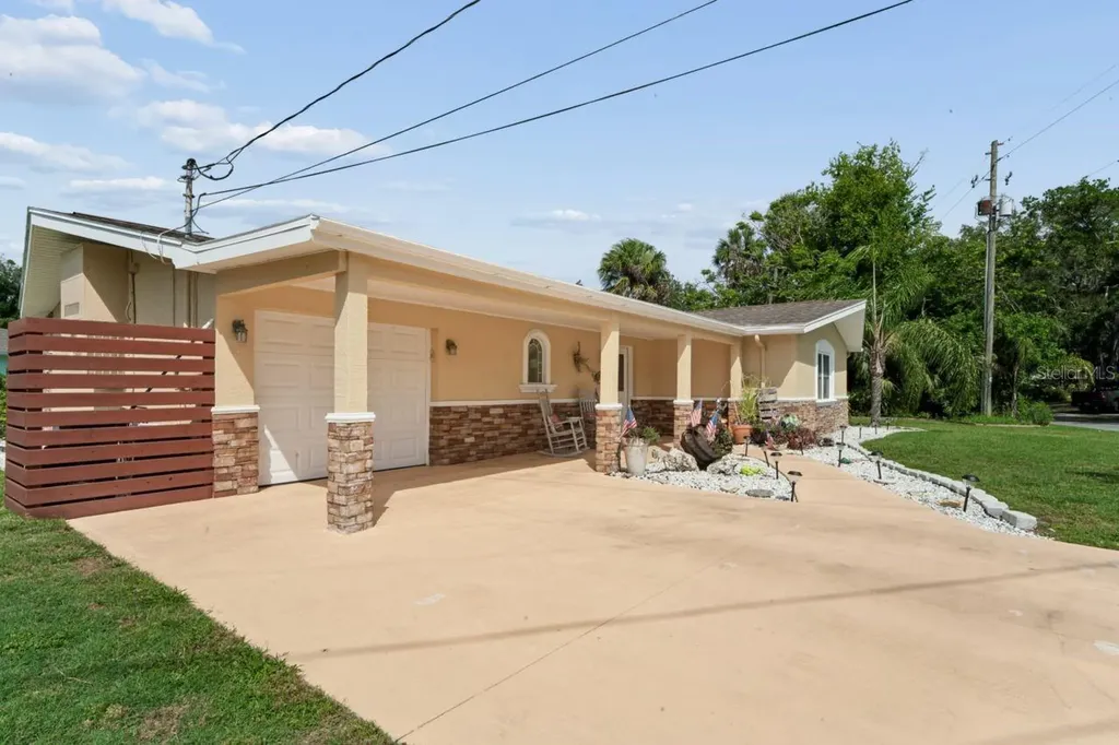 6245 Warren Avenue New Port Richey FL 34653