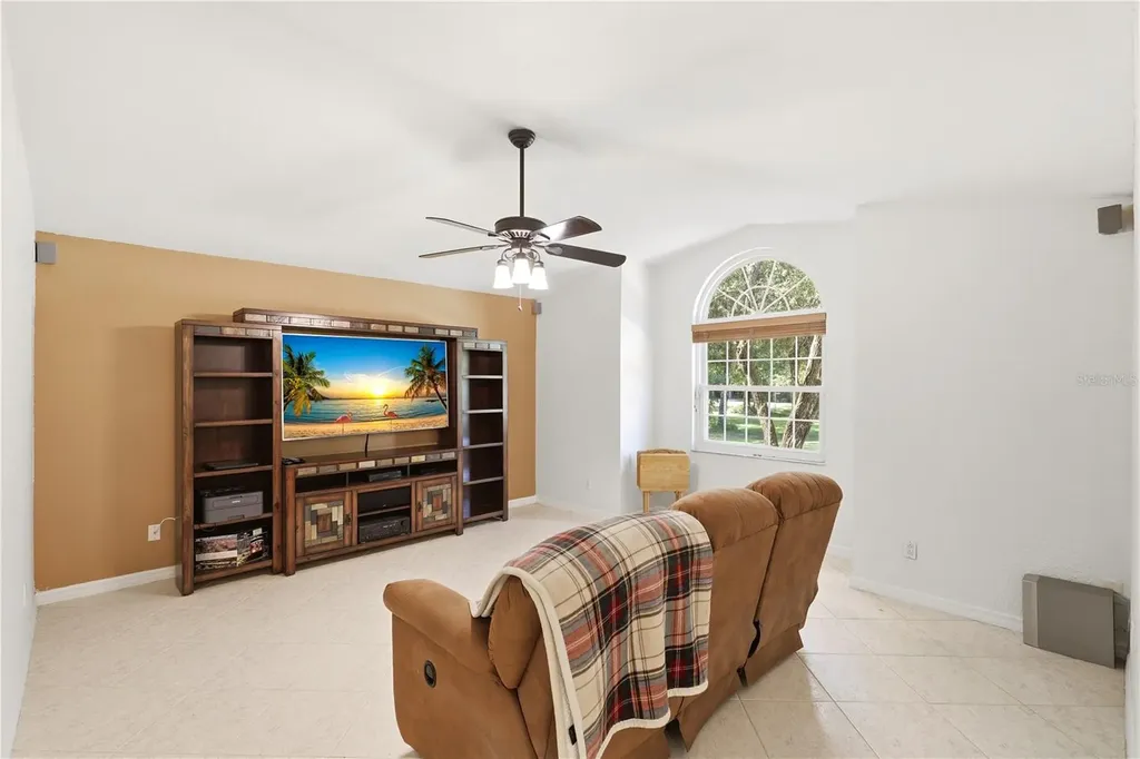 19113 Quinlan Street Orlando FL 32833