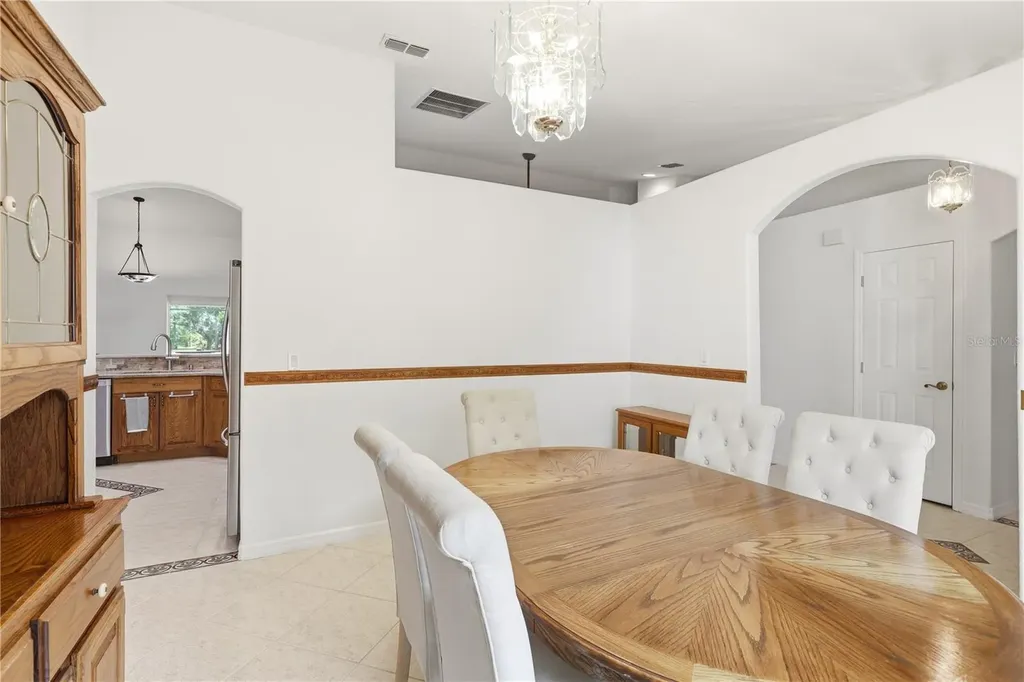 19113 Quinlan Street Orlando FL 32833
