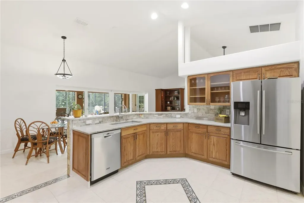 19113 Quinlan Street Orlando FL 32833