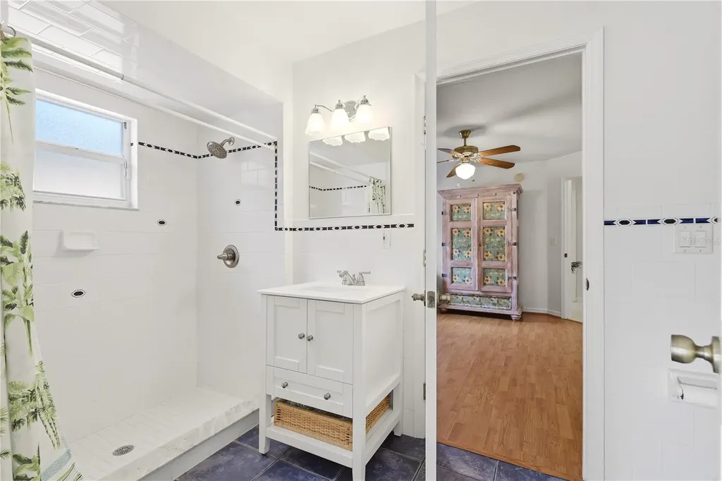 19113 Quinlan Street Orlando FL 32833