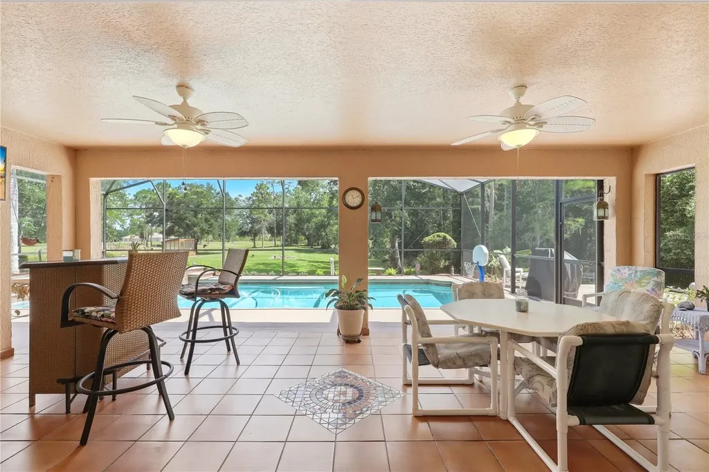 19113 Quinlan Street Orlando FL 32833
