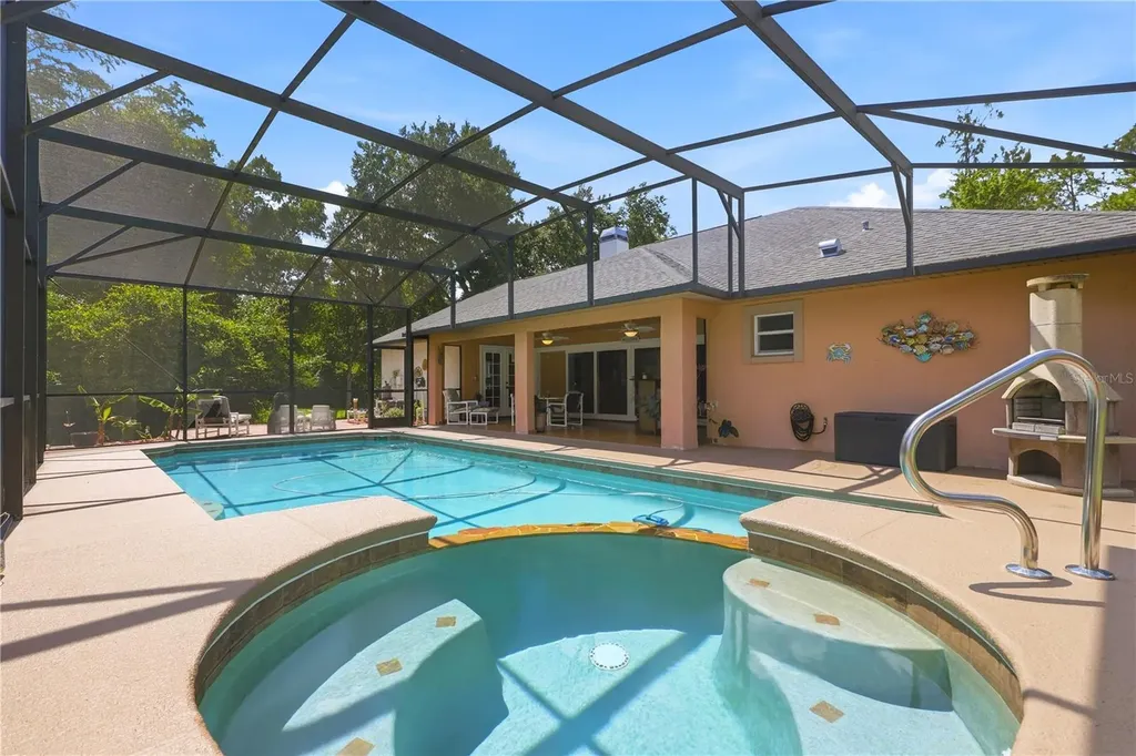 19113 Quinlan Street Orlando FL 32833