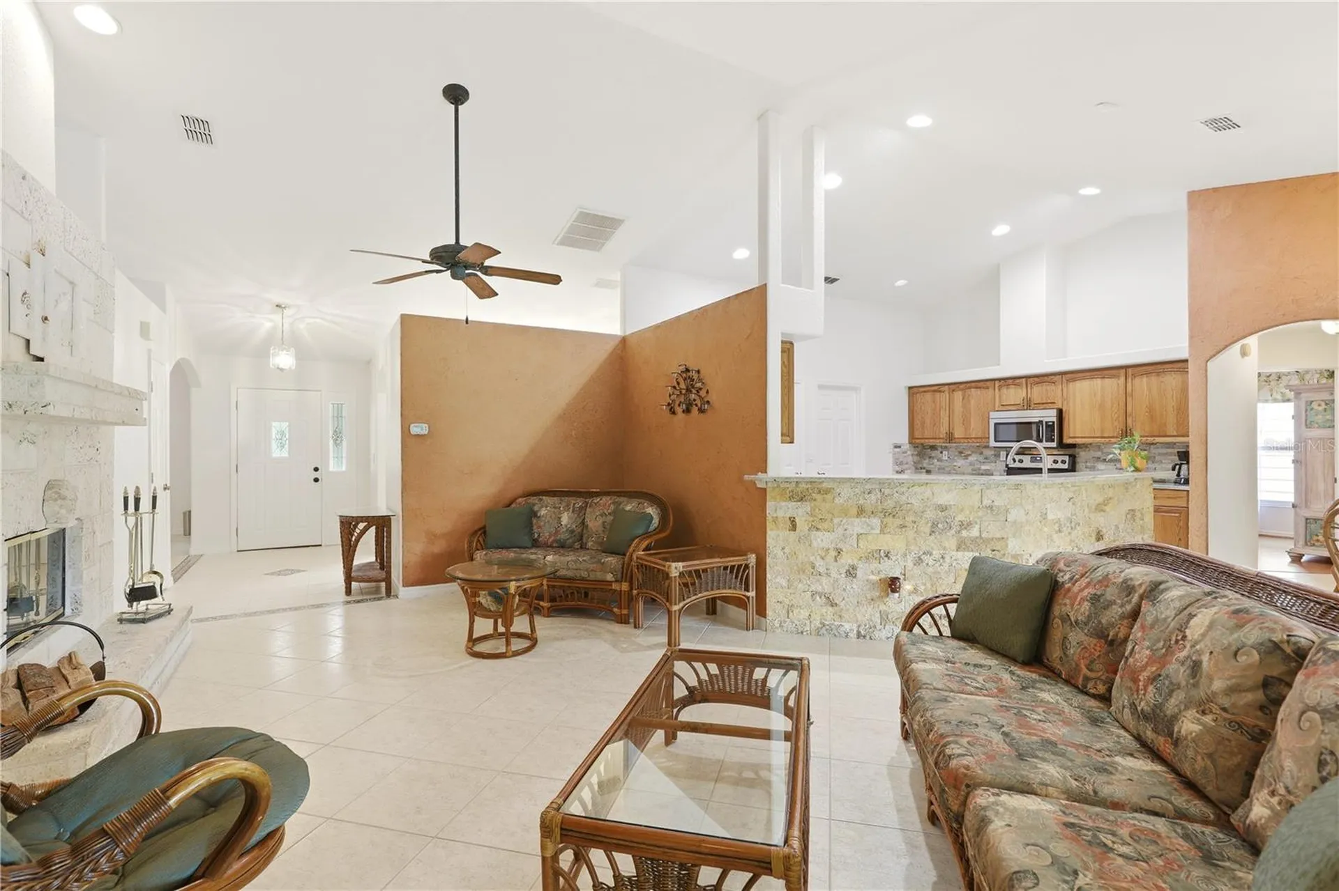 19113 Quinlan Street Orlando FL 32833