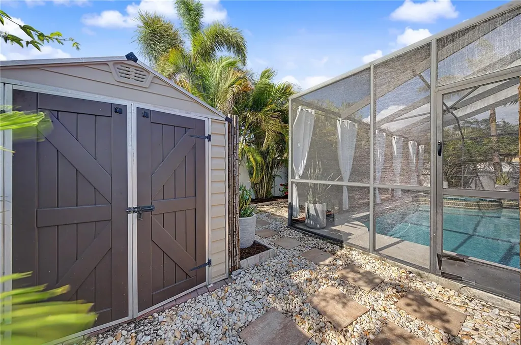 719 92nd Avenue N St Petersburg FL 33702