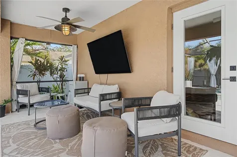 719 92nd Avenue N St Petersburg FL 33702