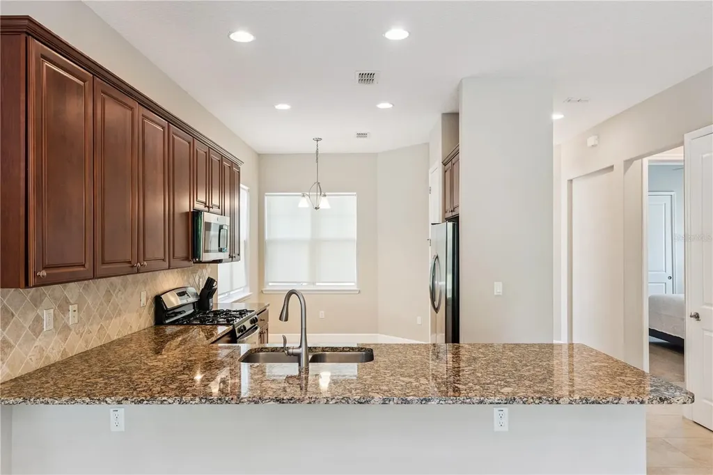 430 Cypress Hills Way Deland FL 32724