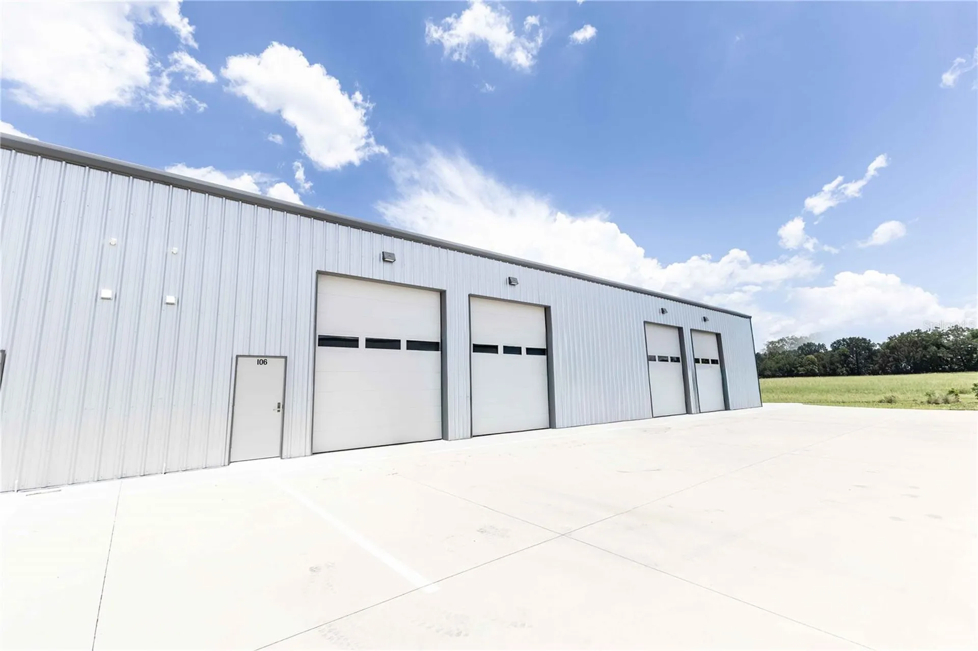 11089 N Us Highway 301 Oxford FL 34484