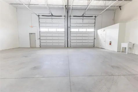 11089 N Us Highway 301 Oxford FL 34484
