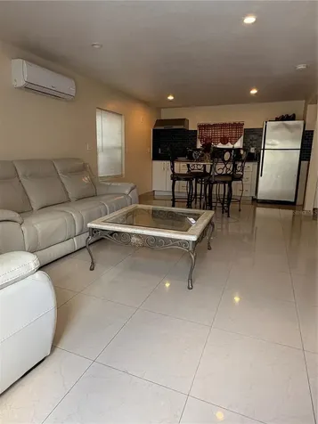 1212 E Columbus Drive Tampa FL 33605