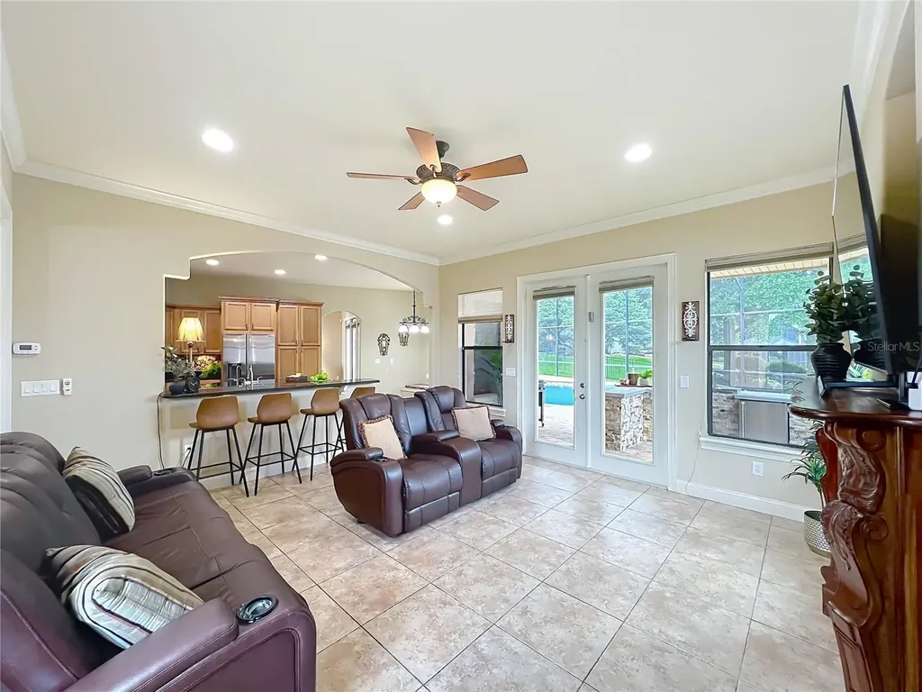 806 Johns Point Drive Winter Garden FL 34787