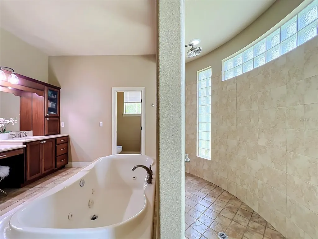 806 Johns Point Drive Winter Garden FL 34787