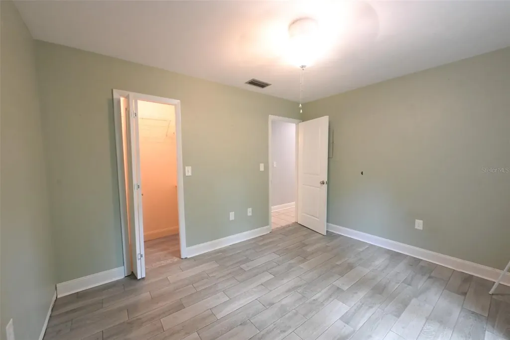 7616 SW 10th Avenue Gainesville FL 32607