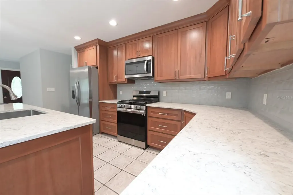 7616 SW 10th Avenue Gainesville FL 32607