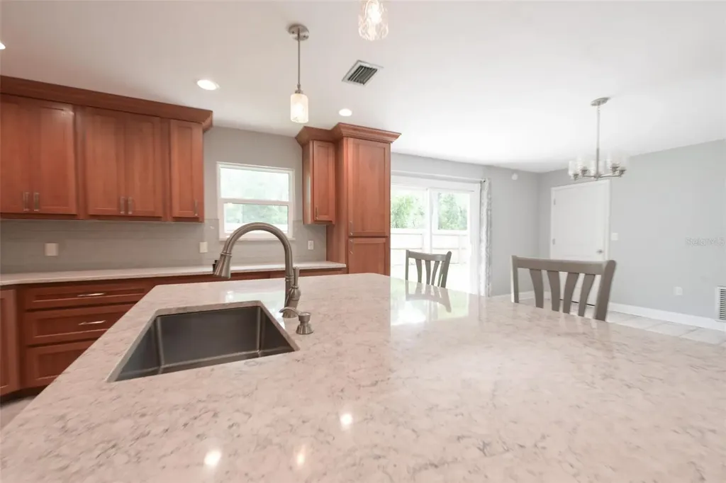 7616 SW 10th Avenue Gainesville FL 32607