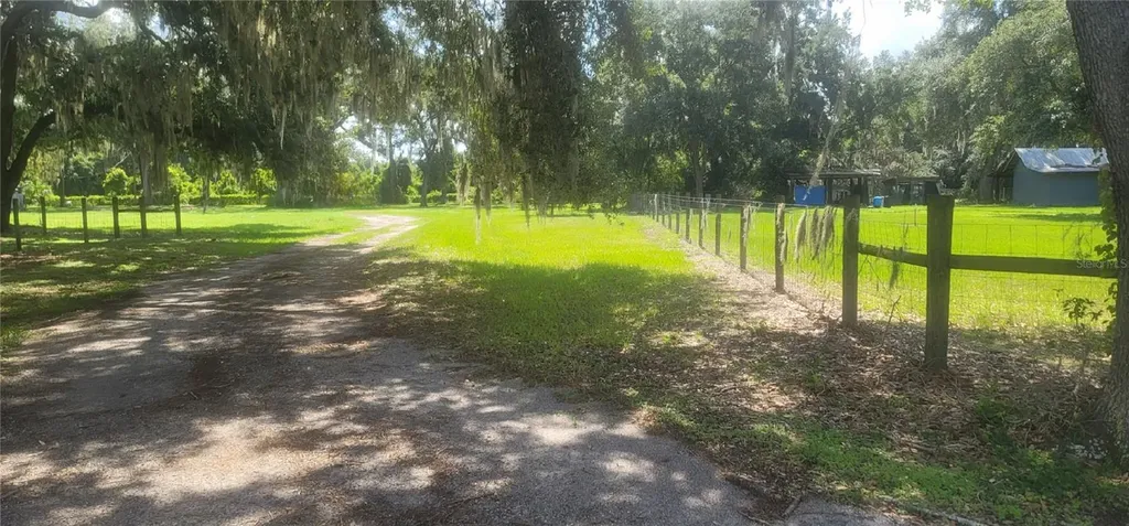 3534 Milton West Road Dover FL 33527