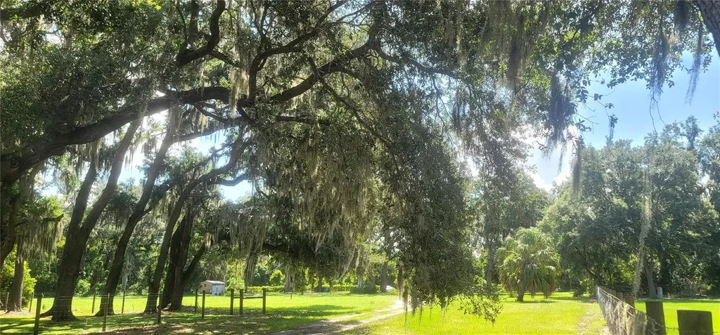 3534 Milton West Road Dover FL 33527