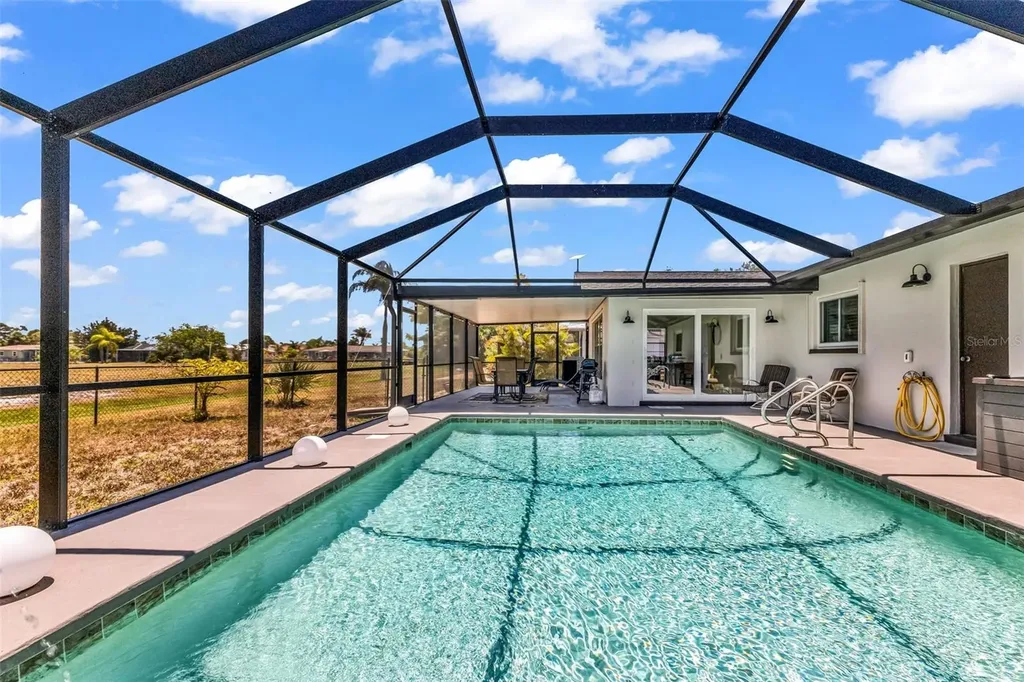 82 Rotonda Circle Rotonda West FL 33947