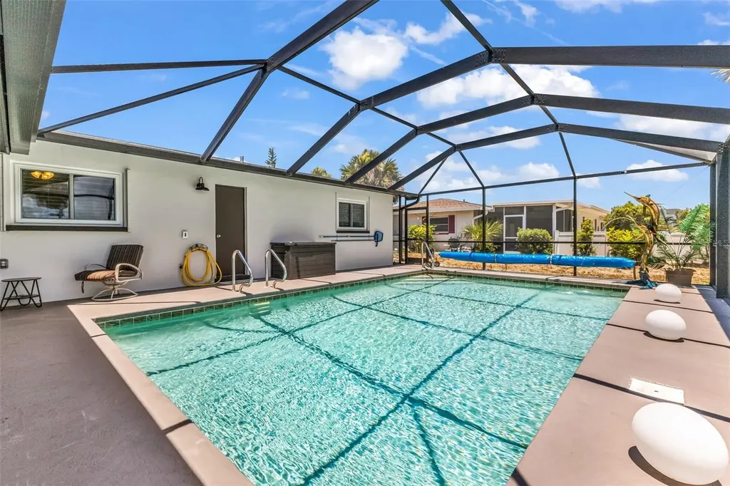 82 Rotonda Circle Rotonda West FL 33947