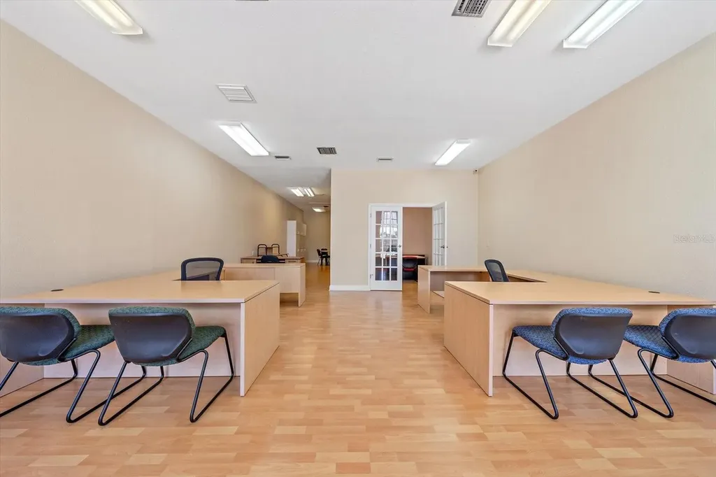 3900 Clark Road Sarasota FL 34233