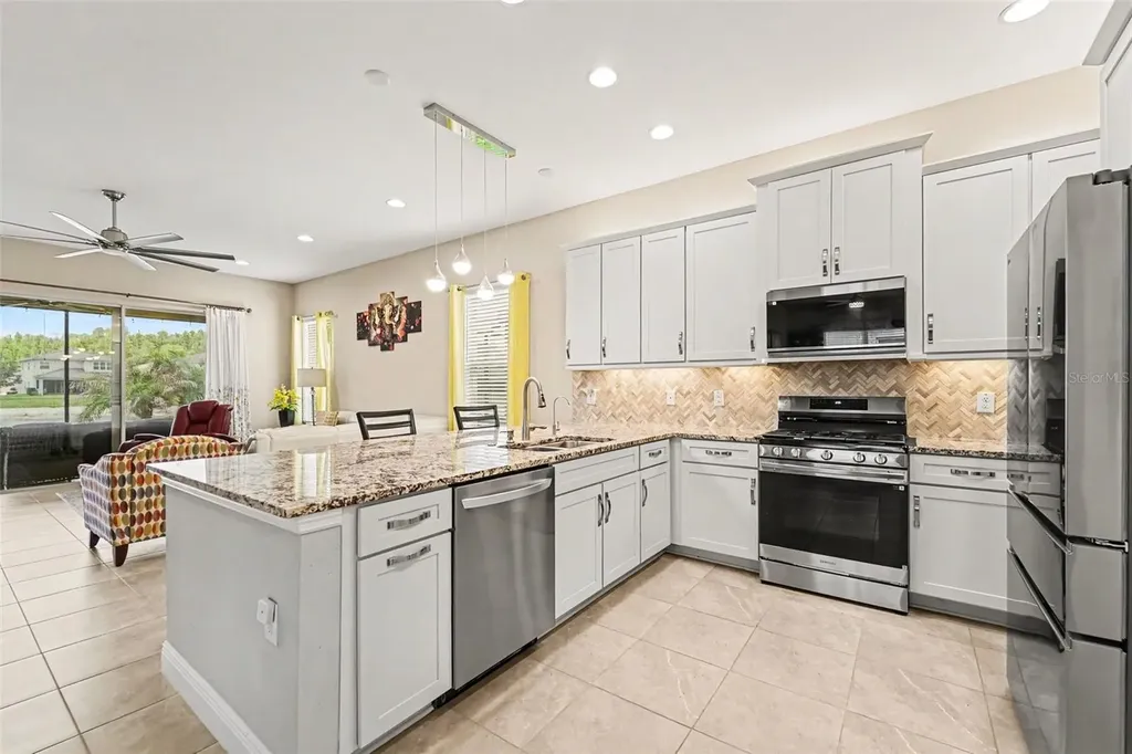 30867 Lindentree Drive Wesley Chapel FL 33543