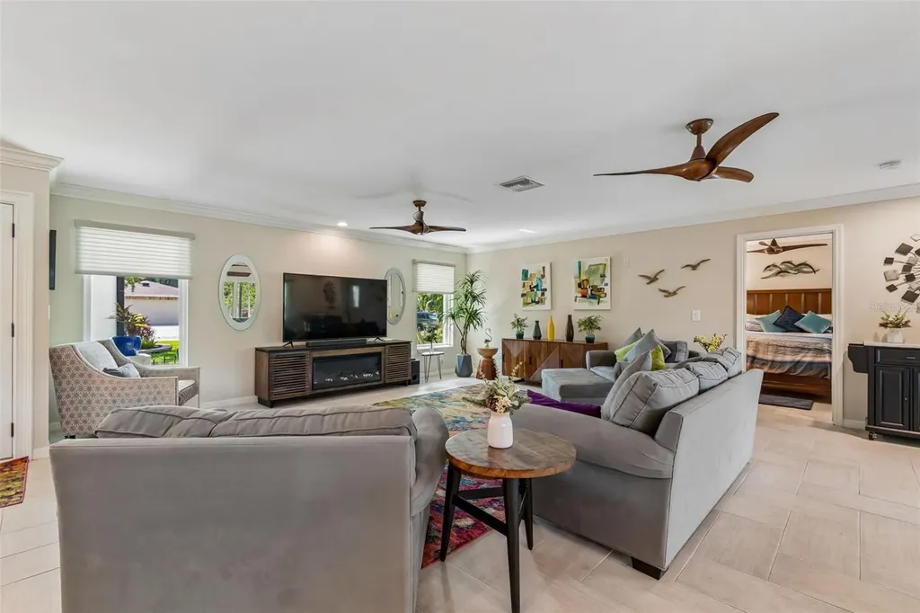 725 Del Oro Drive Safety Harbor FL 34695