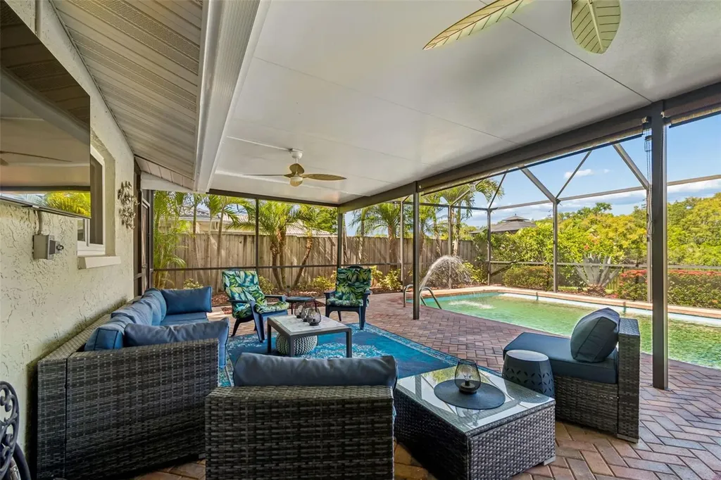 725 Del Oro Drive Safety Harbor FL 34695