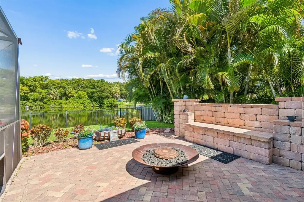 725 Del Oro Drive Safety Harbor FL 34695