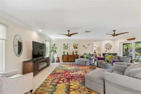 725 Del Oro Drive Safety Harbor FL 34695