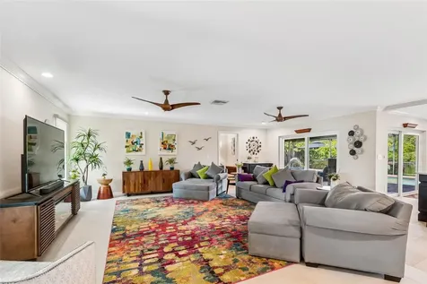 725 Del Oro Drive Safety Harbor FL 34695