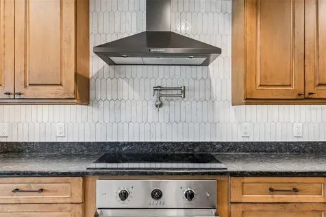 725 Del Oro Drive Safety Harbor FL 34695