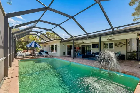 725 Del Oro Drive Safety Harbor FL 34695