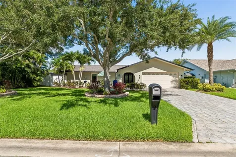 725 Del Oro Drive Safety Harbor FL 34695