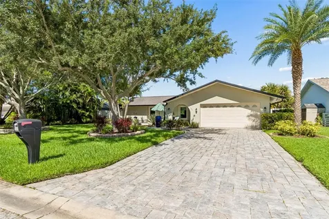 725 Del Oro Drive Safety Harbor FL 34695
