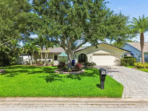 725 Del Oro Drive Safety Harbor FL 34695
