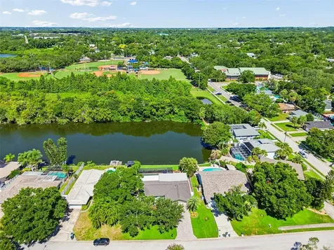 725 Del Oro Drive Safety Harbor FL 34695