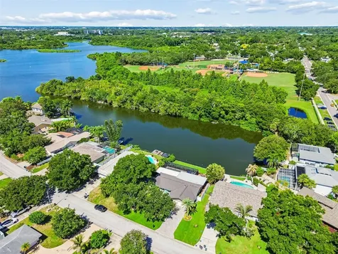 725 Del Oro Drive Safety Harbor FL 34695